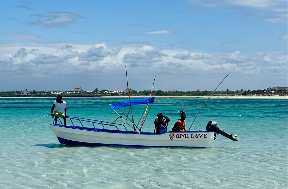 Boat ready for a Watamu marine park excursion