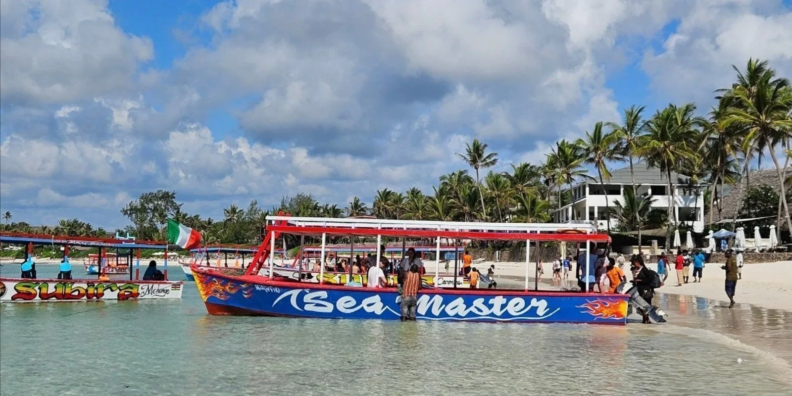 Beachfront launching point where boats meet guests after KWS entry